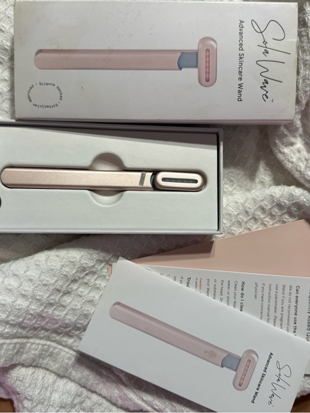 SolaWave Advanced Skincare Wand - Pink